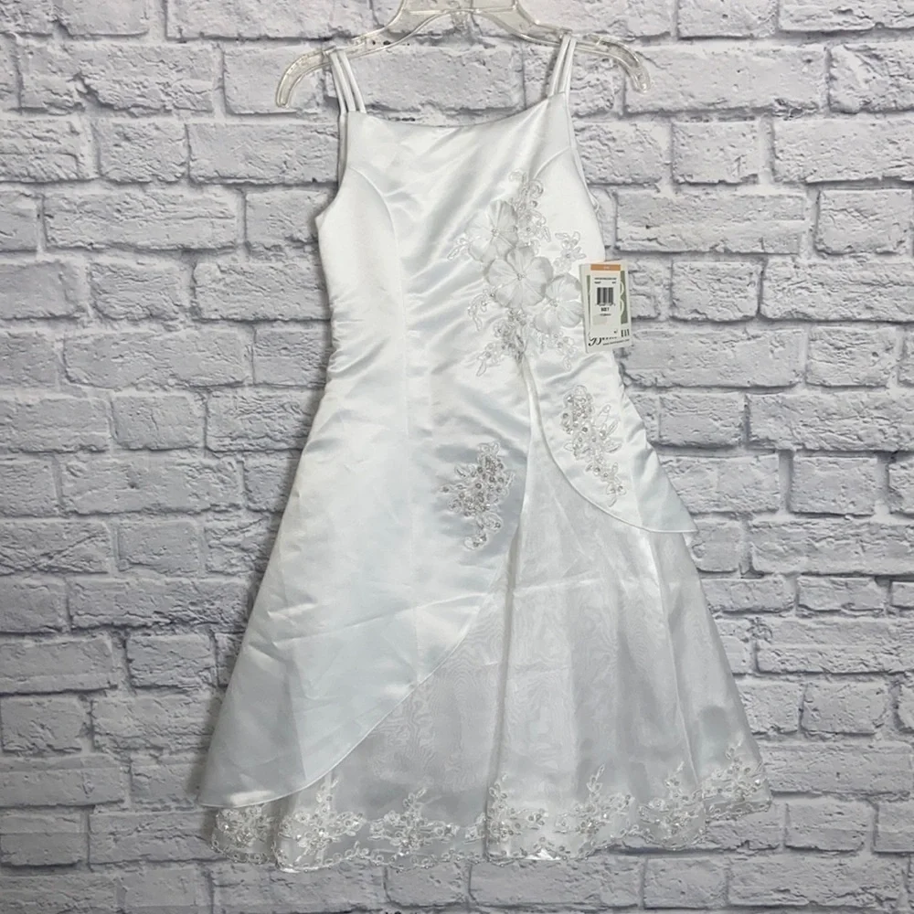Bonnie Jean Girl's 7 White Asymmetrical Embroidered Lace Formal Dress